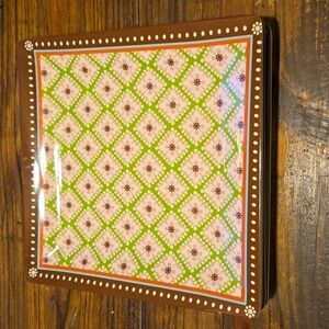 Set of 5 Patterned Hard Plastic Square Plates 10.5 inches